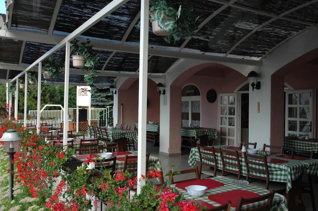 Korona Panzio Bed & Breakfast Balatonfured Luaran gambar