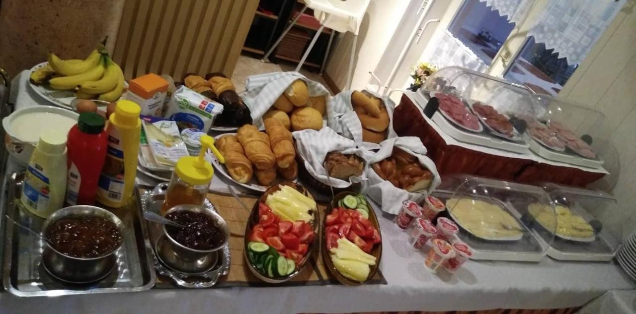 Korona Panzio Bed & Breakfast Balatonfured Luaran gambar
