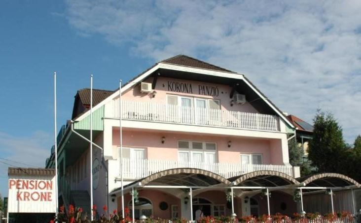 Korona Panzio Bed & Breakfast Balatonfured Luaran gambar