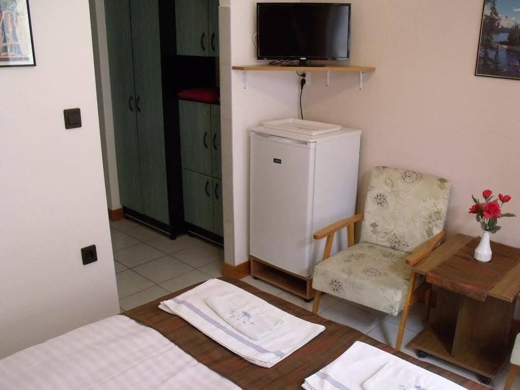 Korona Panzio Bed & Breakfast Balatonfured Luaran gambar